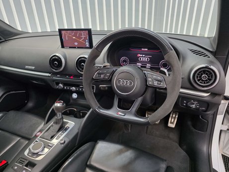 Audi RS3 2.5 TFSI Sportback 5dr Petrol S Tronic quattro Euro 6 (s/s) (400 ps) 18