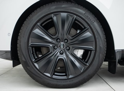 Land Rover Range Rover P440e SE 27