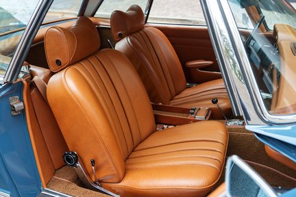 Mercedes-Benz SL Series 280 SL 22