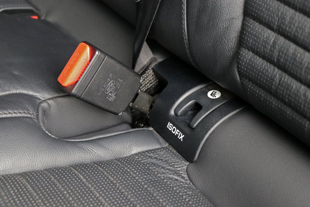 Discovery 5 Commercial 8