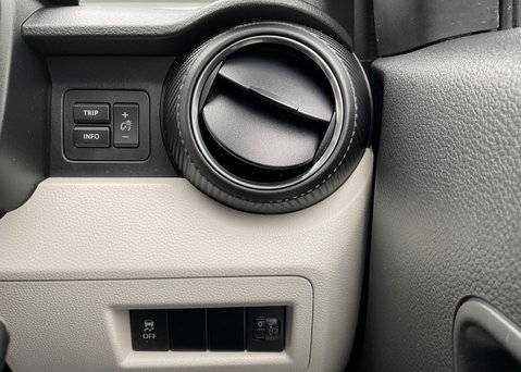 Suzuki Ignis SZ-T DUALJET 25