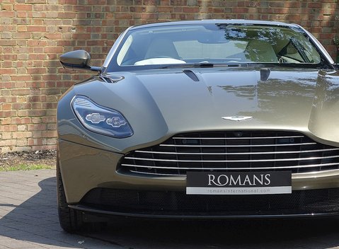 Aston Martin DB11 22