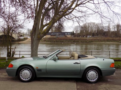 Mercedes-Benz SL Series 500SL-32 10