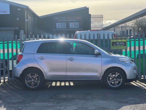 Toyota Urbancruiser 1.4 Urban Cruiser D-4D 4WD 5dr 9