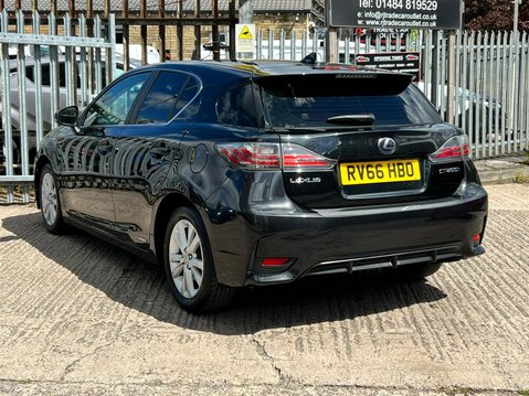 Lexus CT 200H SE 21