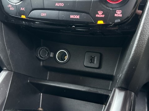 Suzuki Vitara SZ-T BOOSTERJET MHEV 31