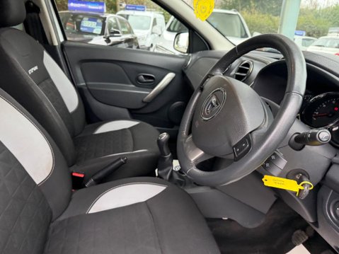 Dacia Sandero Stepway 1.5 dCi Laureate Euro 5 5dr 19