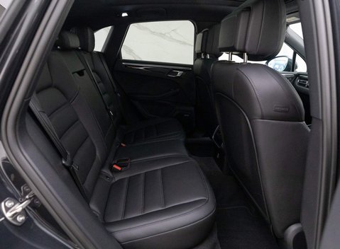 Porsche Macan S PDK 9