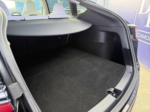 Tesla Model Y (Dual Motor) Long Range SUV 5dr Electric Auto 4WDE (384 bhp) 21