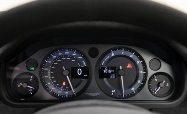 Aston Martin Vantage GT8 14