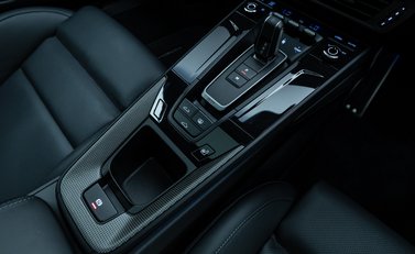 Porsche 911 Carrera 4 GTS (992.2) 25