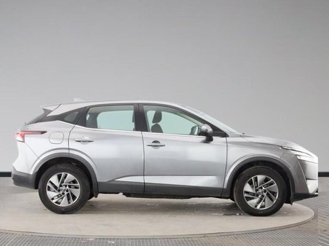 Nissan Qashqai DIG-T ACENTA PREMIUM DCT MHEV 3