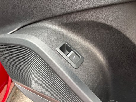 Audi Q5 2.0 TDI Sport SUV 5dr Diesel S Tronic quattro Euro 6 (s/s) (190 ps) 27