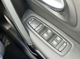Renault Kadjar 1.5 Kadjar Iconic Blue dCi Auto 5dr 63