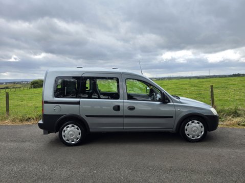Vauxhall Combo TOUR ESSENTIA CDTI 6