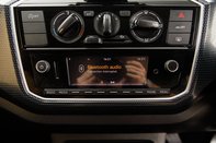 Volkswagen Up BLACK EDITION 17