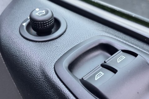 Ford Transit Custom 300 L1 Limited 130 ps Automatic - Twin Side Doors / Adaptive Cruise 49