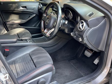 Mercedes-Benz GLA 2.1 GLA220d AMG Line 7G-DCT 4MATIC Euro 6 (s/s) 5dr 57