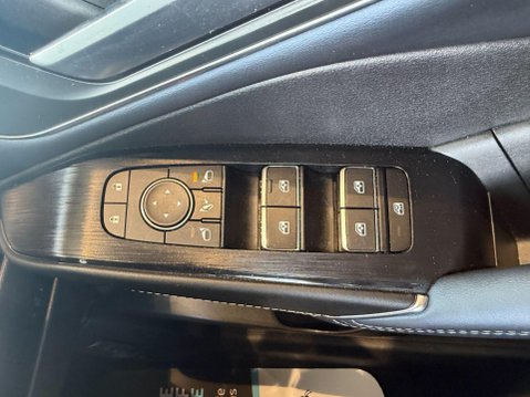 Nissan Qashqai 1.3 DIG-T MHEV Tekna XTRON Euro 6 (s/s) 5dr 35