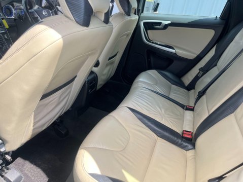 Volvo XC60 2.4 D5 R-Design Nav Geartronic AWD Euro 5 5dr 6