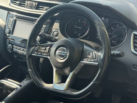 Nissan Qashqai 1.5 dCi N-Connecta SUV 5dr Diesel Manual Euro 6 (s/s) (110 ps) 12