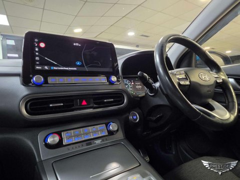 Hyundai KONA 64kWh Premium Auto 5dr (10.5kW Charger) 58