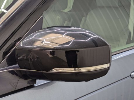 Land Rover Discovery 2.0 Discovery Luxury HSE SD4 Auto 4WD 5dr 30