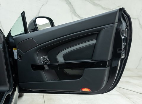 Aston Martin V12 Vantage S Roadster 31