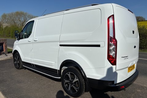 Ford Transit Custom 300 Active L1 170 ps Selectshift Panel Van - Tailgate & Twin Side Doors 6