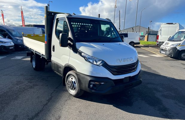 Iveco Daily Daily 35C14 2.3 Business Tipper