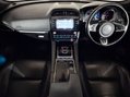 Jaguar F-Pace R-SPORT AWD 12