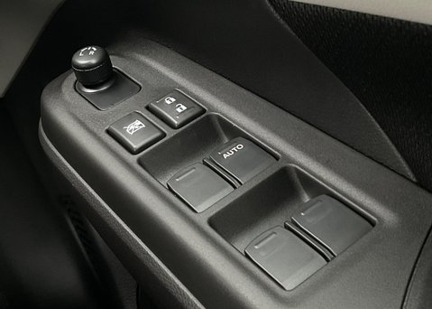 Suzuki Swift Motion 1.2 Mild Hybrid 24