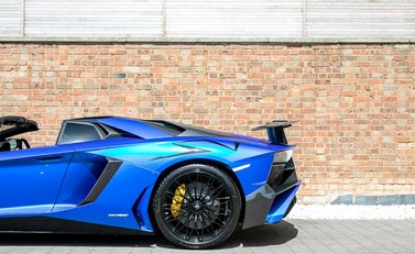 Lamborghini Aventador SV LP750-4 Roadster 27