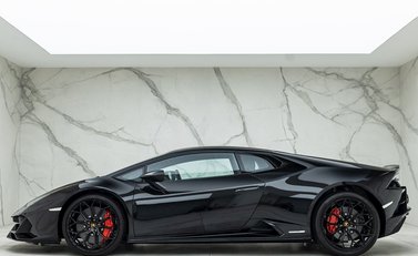 Lamborghini Huracan LP640-4 EVO 2