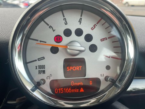 Mini Hatch 1.6 Cooper D Bayswater Euro 5 (s/s) 3dr 26