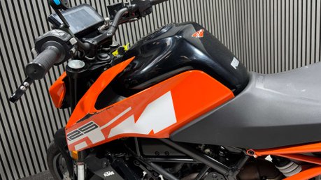 KTM Duke 2019 ONLY 11K RUNNING PROJECT NAKED BIKE 125CC 22