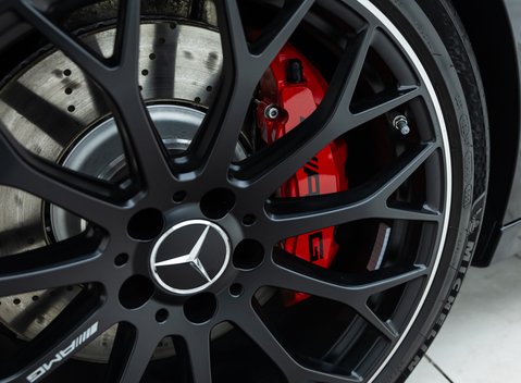 Mercedes-Benz C63 S AMG E Performance Estate Night Edition 27