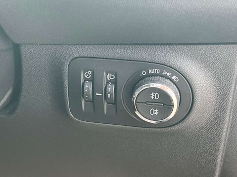 Vauxhall Corsa 1.4 Corsa Energy AC ecoFLEX 5dr *NATIONAL DELIVERY* 44