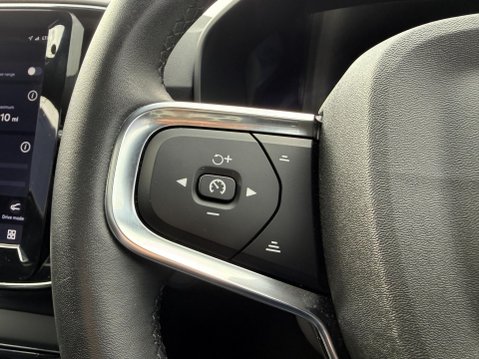 Volvo XC40 Recharge 69kWh Ultimate SUV 5dr Electric Auto (231 ps) 40