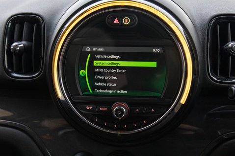 Mini Countryman COOPER CLASSIC 28