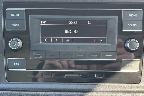 Volkswagen Crafter CR35 Tdi 140 ps Startline Dropside Truck 22