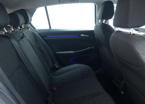 Volkswagen Golf 1.0 eTSI MHEV Life Hatchback 5dr Petrol Hybrid DSG Euro 6 (s/s) (110 ps) 52