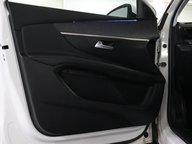 Peugeot 3008 PURETECH S/S ALLURE 44