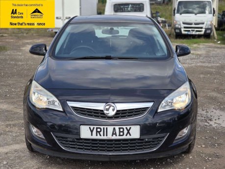 Vauxhall Astra 1.6 16v Exclusiv Hatchback 5dr Petrol Auto Euro 5 (115 ps) 2