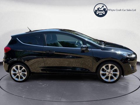 Ford Fiesta 1.0T EcoBoost Titanium Euro 6 (s/s) 3dr 8