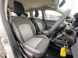 Dacia Duster 1.0 Duster Essential TCe 4x2 5dr 44