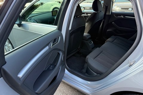 Audi A3 TDI SPORT NAV -£35 ROAD TAX - FULL AUDI MAIN DEALER SERVICE HISTORY 27