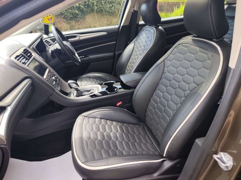 Ford Mondeo 2.0 Mondeo Vignale TDCi Auto 4dr 13