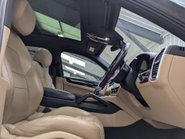 Porsche Cayenne 3.0 Cayenne V6 Auto 4WD 5dr 49