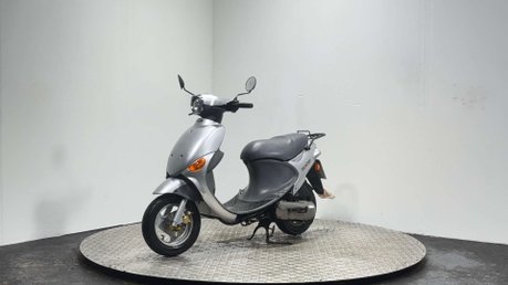 PGO Rodo 50 2006 13K 2 STROKE RUNNING SCOOTER PROJECT BIKE 50CC 2T 4